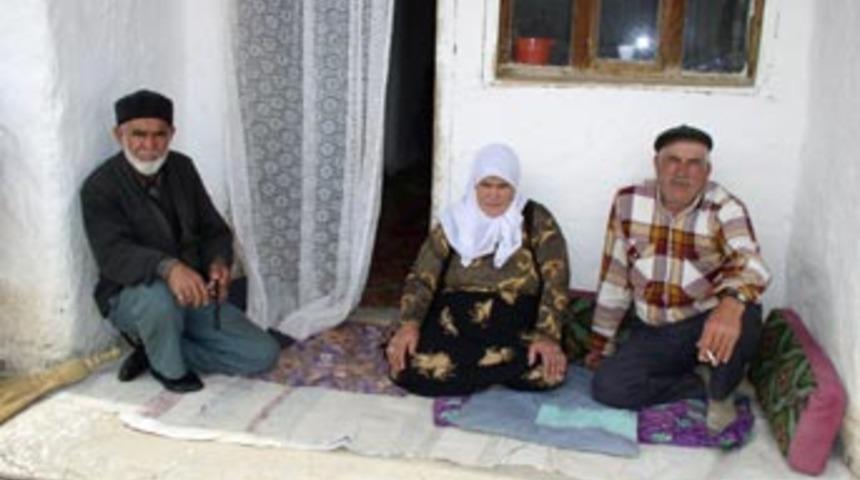 Oğlunun şehit haberini d&uuml;ğ&uuml;nde aldı