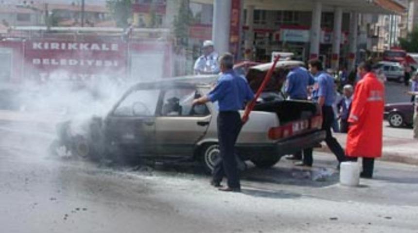 LPG'li otomobil alev alev yandı