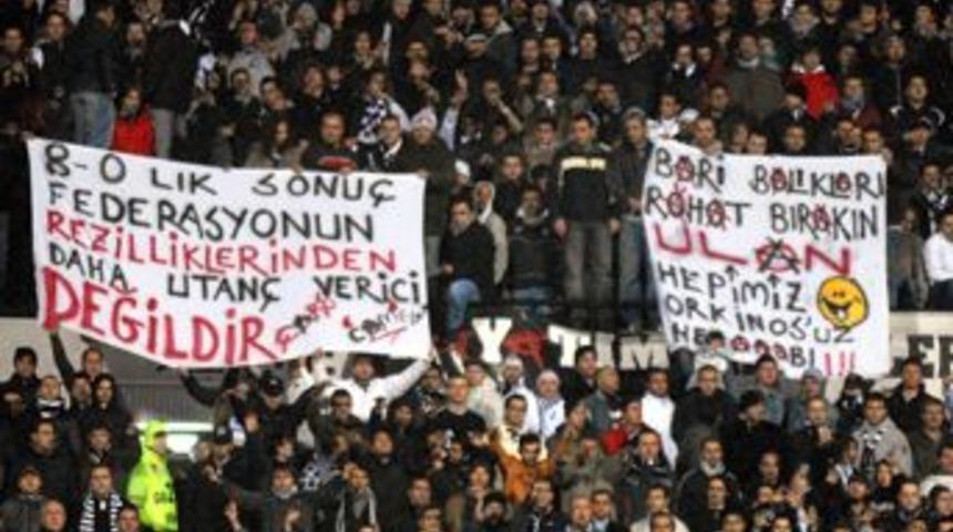 Beşiktaş trib&uuml;nleri isyanlarda!..
