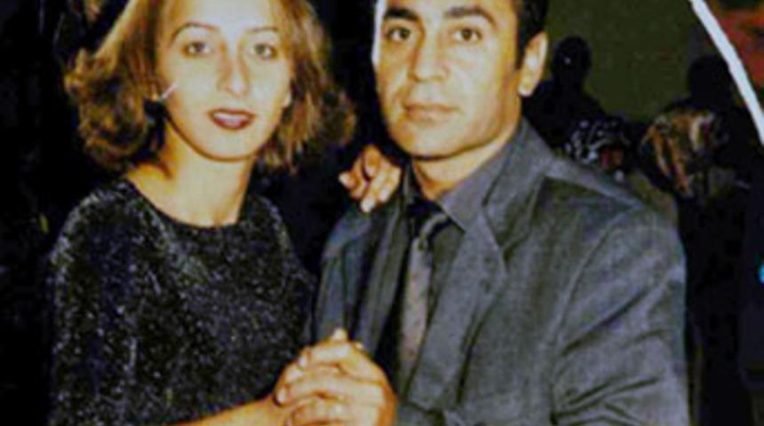 Eşini sevgilisine &ouml;ld&uuml;rtt&uuml;