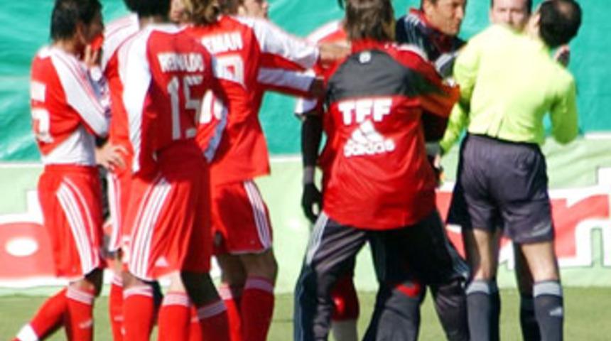 Ataman ve Bayındır'a rekor ceza