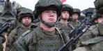 Putin kritik kararı imzaladı: Rusya'da askere çağrılma yaşı 27'den 30'a yükseltildi!