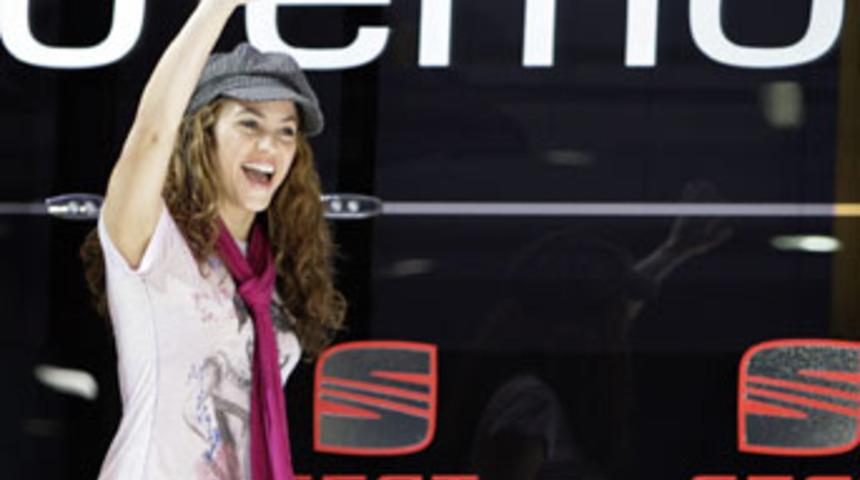 Shakira Seat ile konsere geliyor