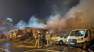 Veliefendi Hipodromu önünde yangın! Araçlar küle döndü