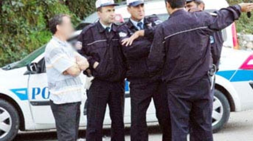Pazarda kameralı r&ouml;ntgene polisten su&ccedil;&uuml;st&uuml;