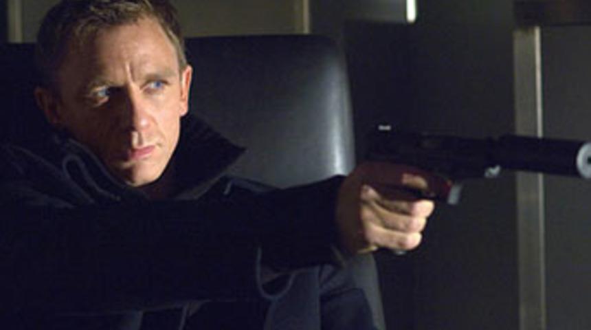 Bond'un saatine 156 bin avro