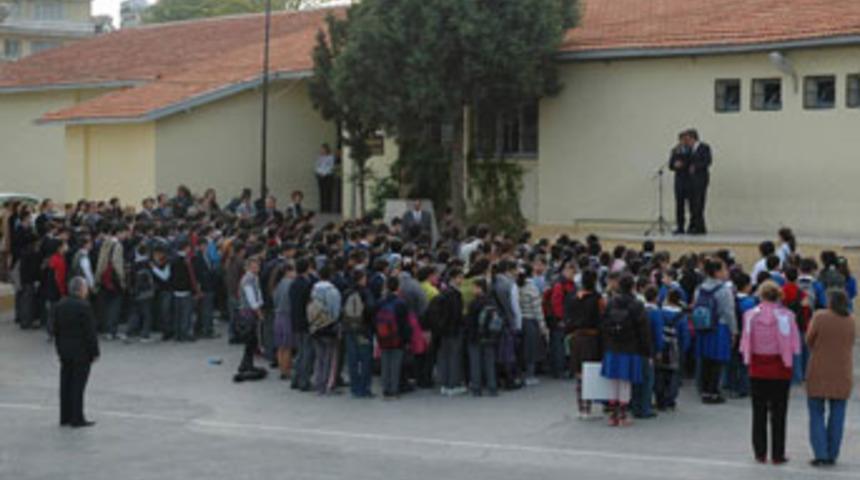 Okulda h&uuml;z&uuml;nl&uuml; pazartesi