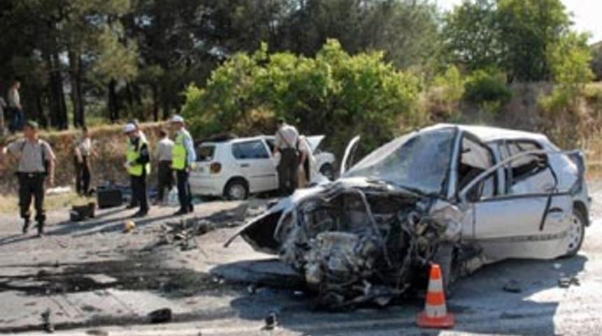 Muğla'da trafik kazası: 3 ölü, 5 yaralı