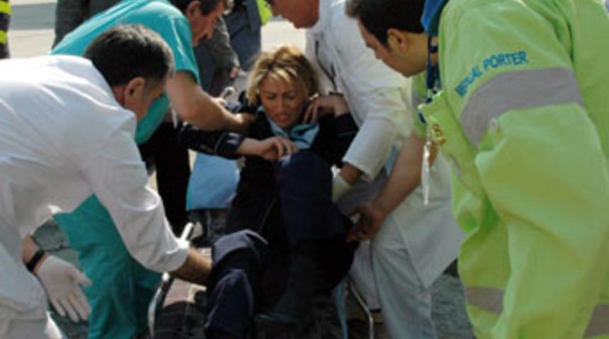 THY hostesi u&ccedil;aktan d&uuml;şt&uuml;