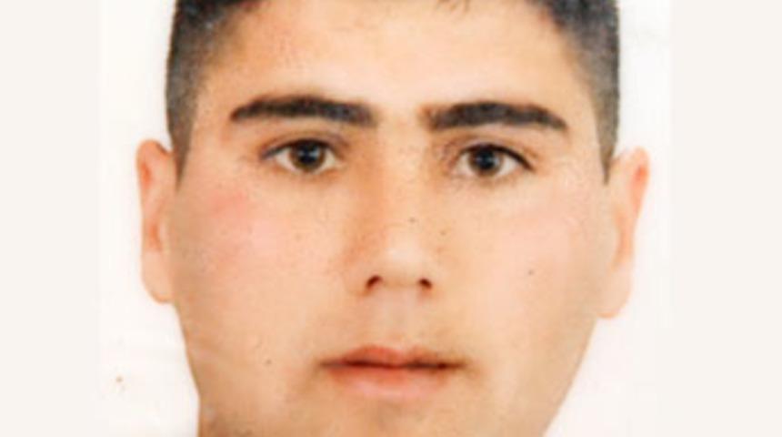 &Ouml;ld&uuml;r&uuml;p yol kenarına attılar