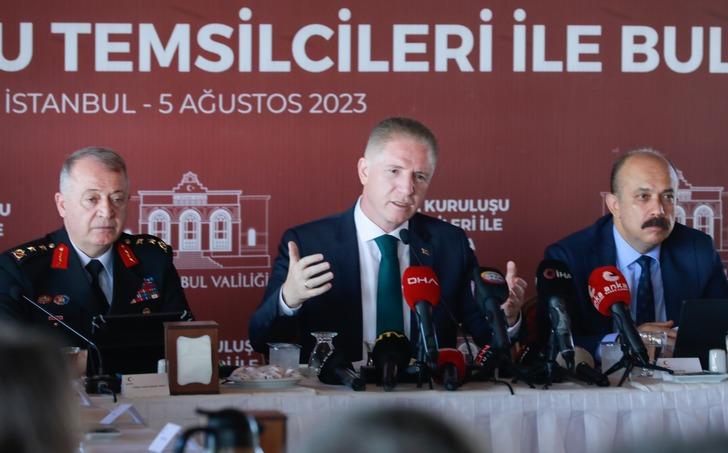 Vali Gül'den sokak hayvanlarıyla ilgili net açıklama: 'Hoş görelim' deme lüksümüz yok