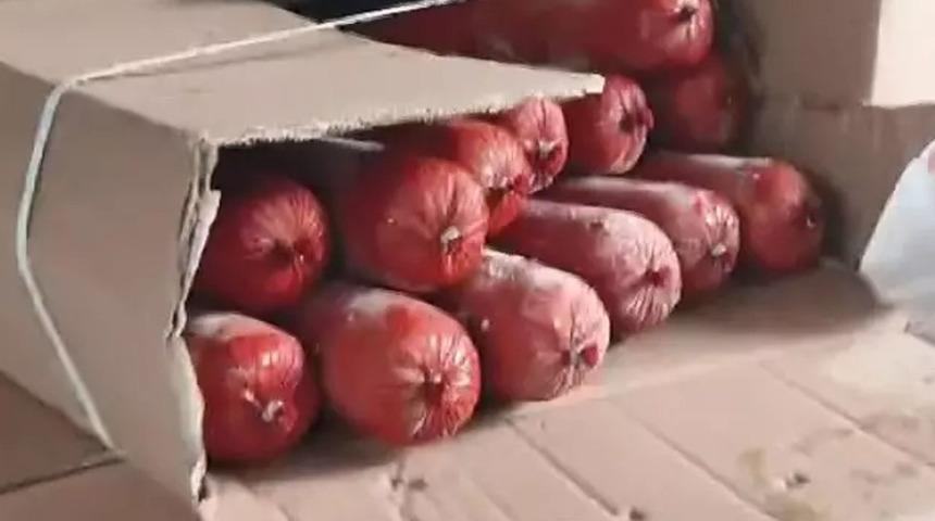 'Ambalaj rengi benzediği için...' Kurban hissesi alanlara bozuk et ve salam dağıtıldığı iddiasında yeni gelişme! 3 bin 660'ar yıla kadar hapis istemi