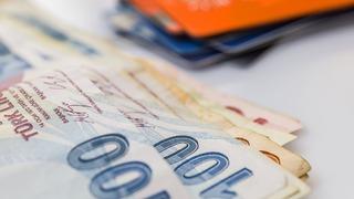 Kredi kartı borcu olanlar dikkat! İki kattan fazla arttı: Taksitli nakit avans detayı…