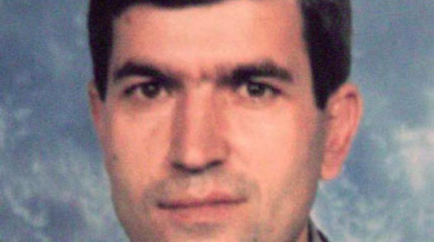 &Ouml;ğretmenin sır intiharı