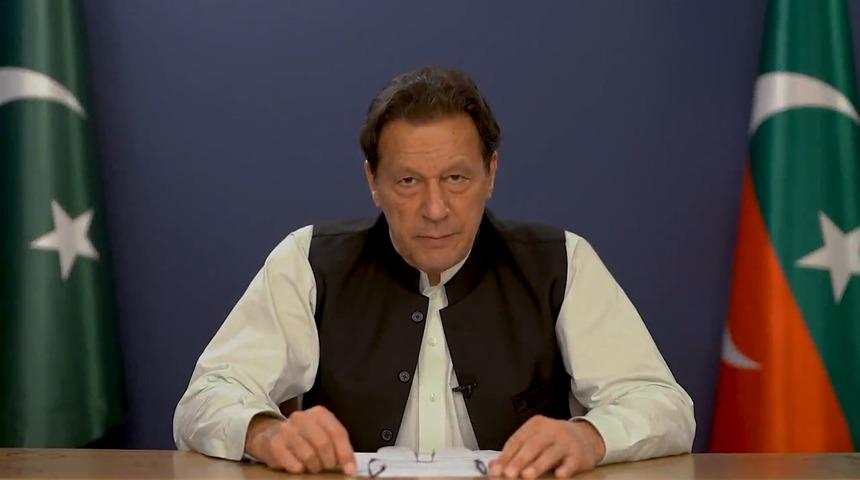 Eski Pakistan Başbakanı İmran Khan yolsuzluk nedeniyle tutuklandı