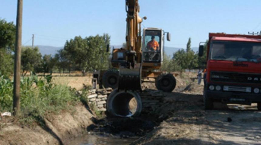 İzmir'de dereler kışa hazırlanıyor