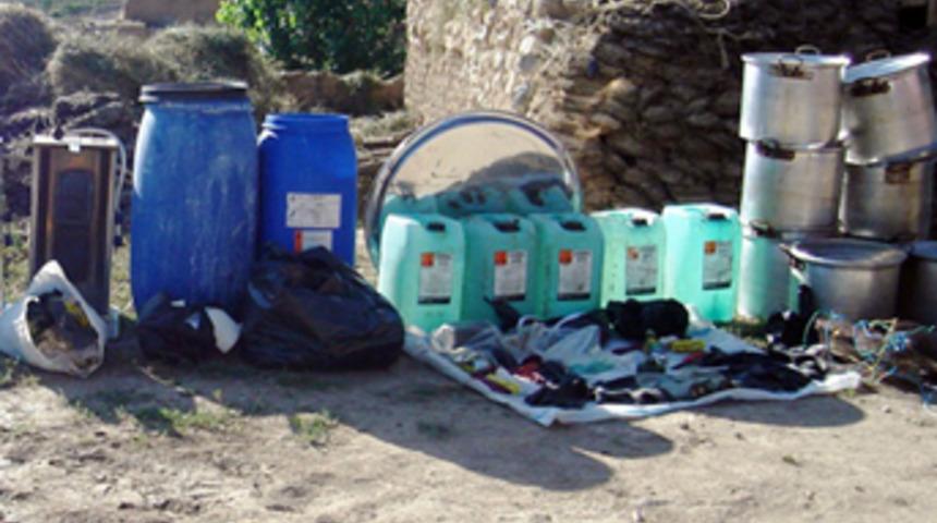 Van'da eroin imalathanesi ortaya &ccedil;ıkarıldı