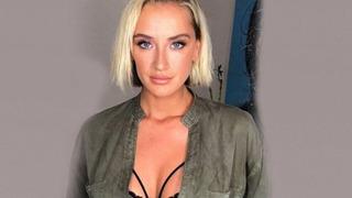 Didem Soydan sıra dışı elbisesiyle şekilden şekle girdi! Takipçisine yanıtı olay oldu