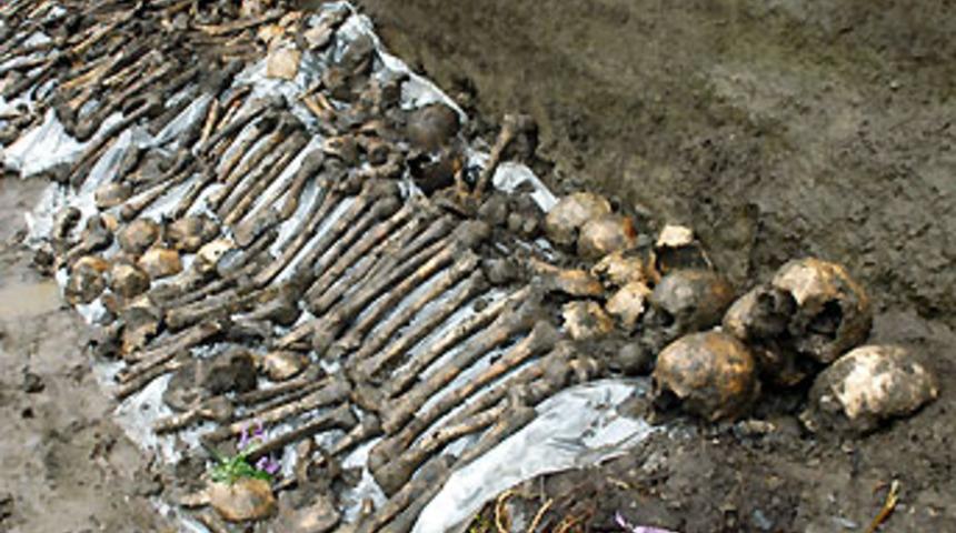 Azerbaycan'da toplu mezar bulundu