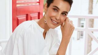 Arzum Onan oğlu ve kendisine çok benzetilen müstakbel geliniyle poz verdi