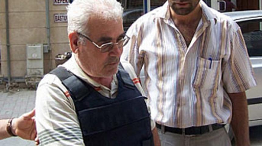 Emekli astsubay tartıştığı fırıncıyı vurdu