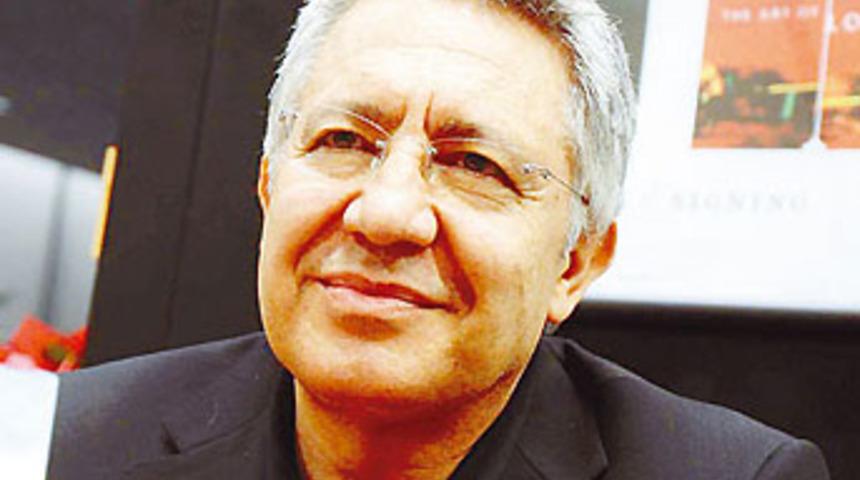 Z&uuml;lf&uuml; Livaneli'den şok iddia!