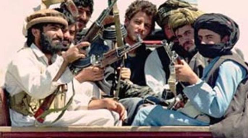 Afganistan'da &ccedil;atışma: 23 &ouml;l&uuml;