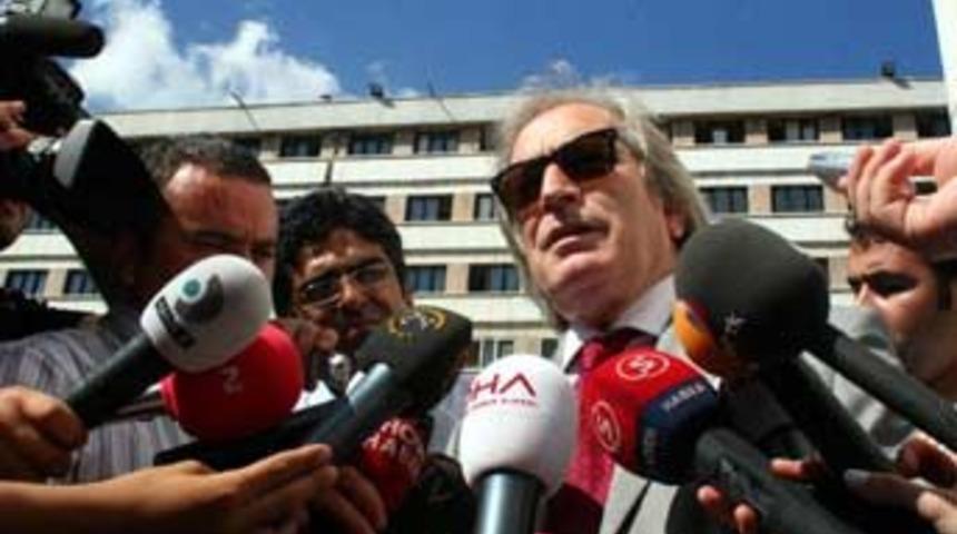 Avukatlar Emniyet'e &ccedil;ağrıldı