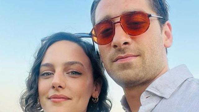 Geniş Aile'nin Zekai'si Bora Akkaş baba oldu! Fenomen Oben Alkan doğum yaptı