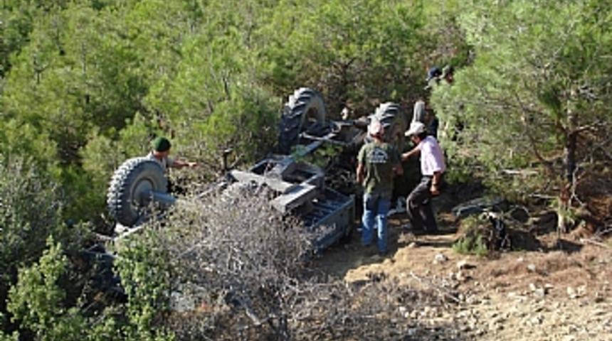 Burdur'da trakt&ouml;r devrildi