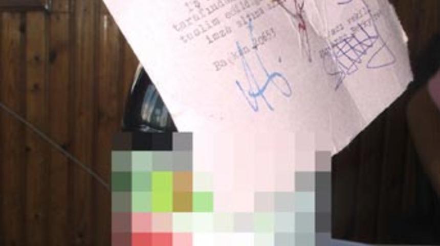 Kapağı a&ccedil;ılmamış kolanın i&ccedil;inden sinek &ccedil;ıktı