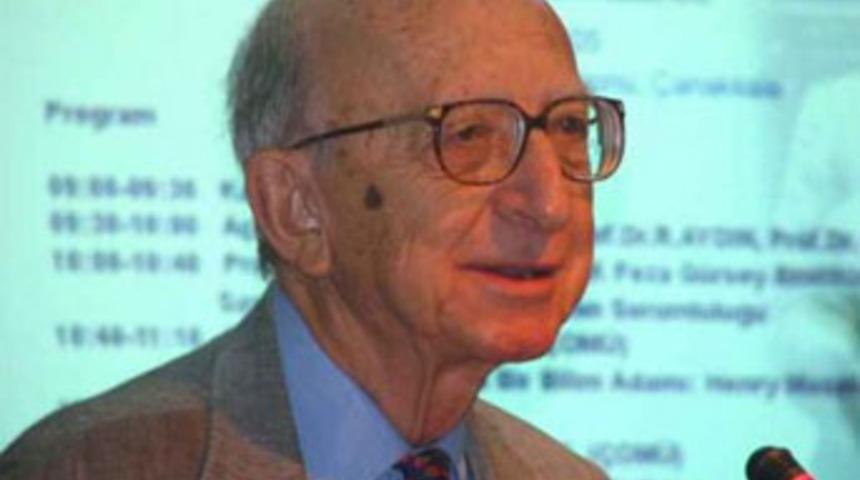 Erdal İn&ouml;n&uuml; tedavisi i&ccedil;in ABD'ye gitti