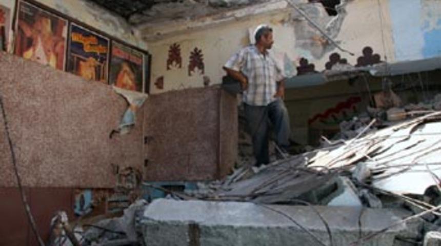 Erotik sinema yeniden kilise oluyor