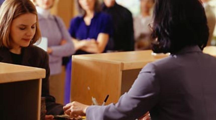 Tüketicilerin bankalara borcu arttı