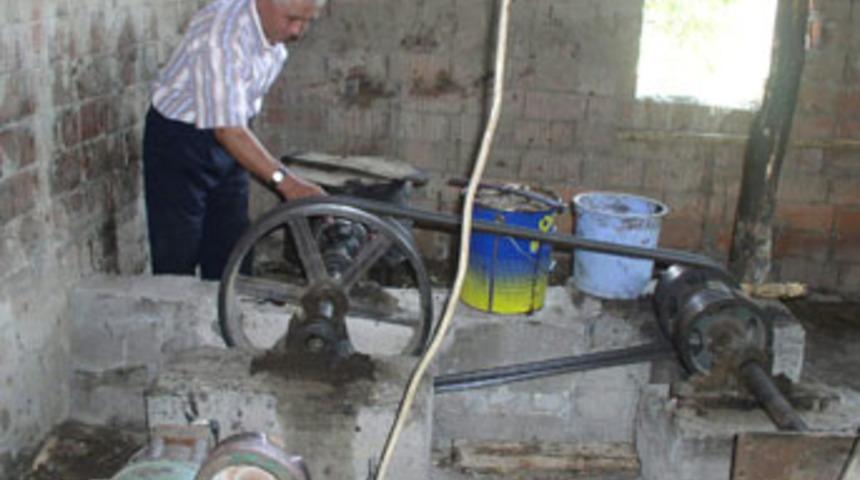 30 yıldır kendi &uuml;rettiği elektriği kullanıyor