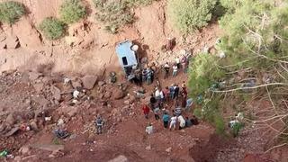 Fas'ta minibüs şarampole yuvarlandı! 24 kişi hayatını kaybetti