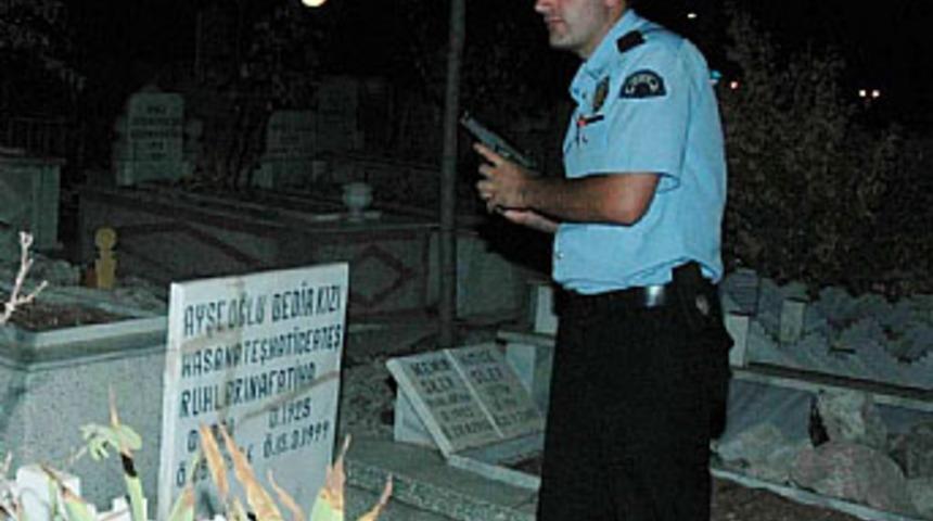 Mezarlıkta hırsız takibi