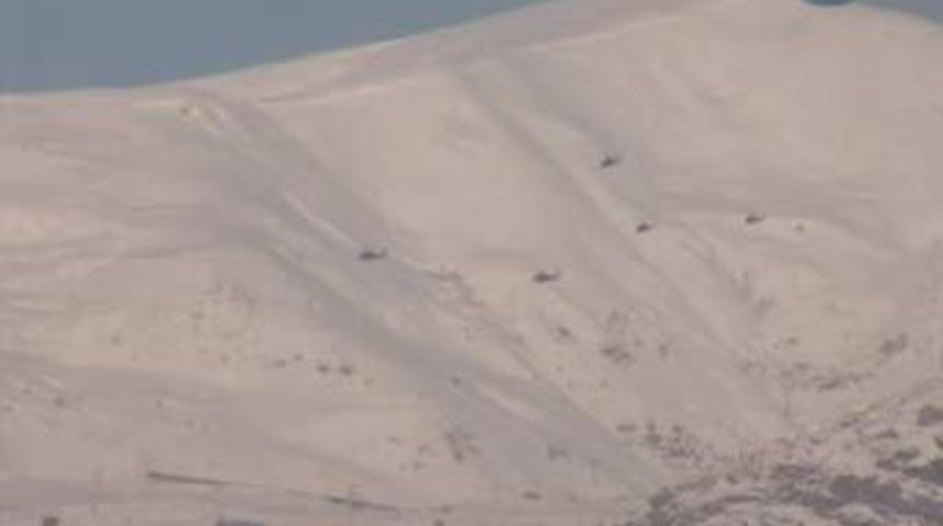 Hakkari semalarında helikopter trafiği