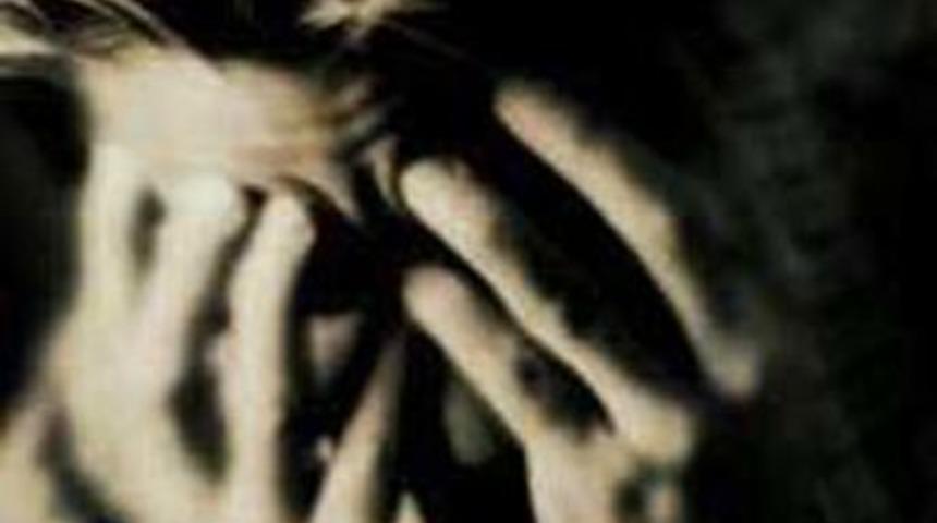 Eşini boğdu, intihar etti