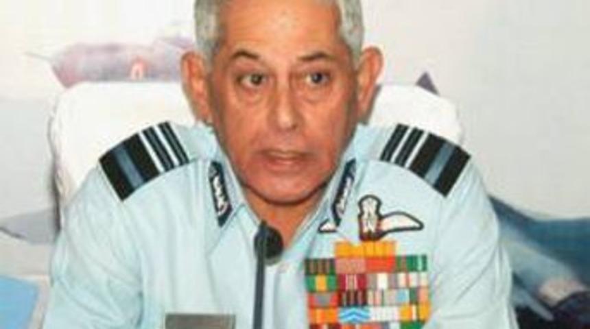 Hindistan'da havaalanlarında alarma ge&ccedil;ildi