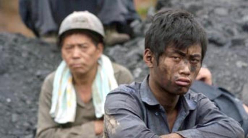 &Ccedil;in'de 181 madenciden umut kesildi