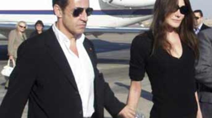 Carla Bruni, Sarkozy'le nasıl tanıştığını anlattı