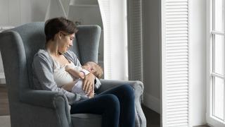 Emziren anne ne yerse bebek ishal olur? Bebek ishal olunca emziren anne ne yemeli?