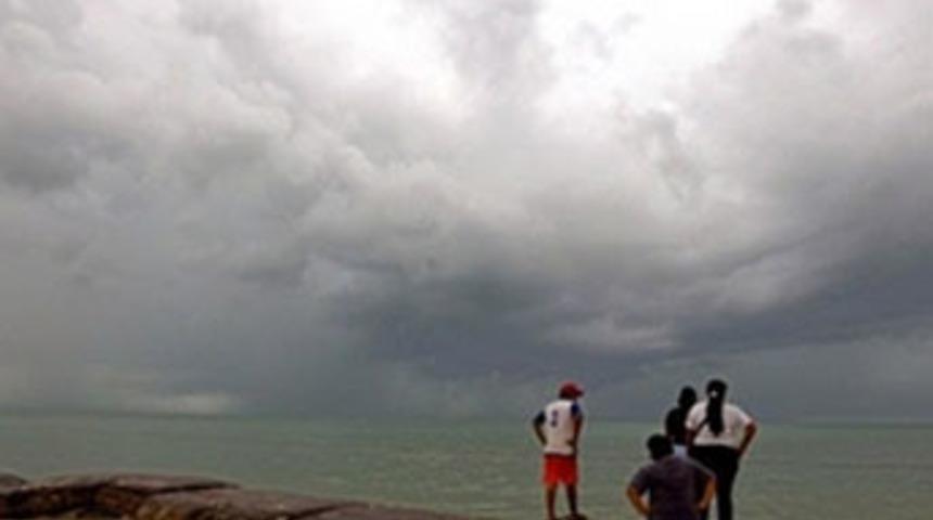 Dean kasırgasından Meksika'da 2 kişi &ouml;ld&uuml;