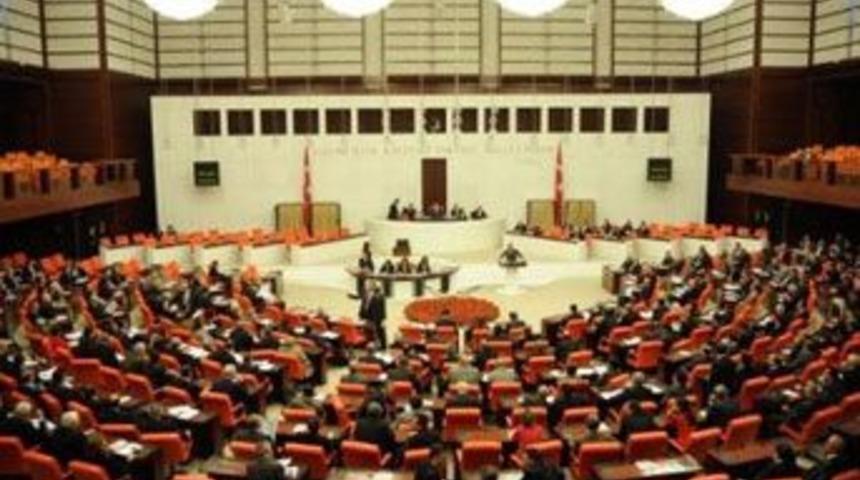 Merkez sağda kongre r&uuml;zgarı