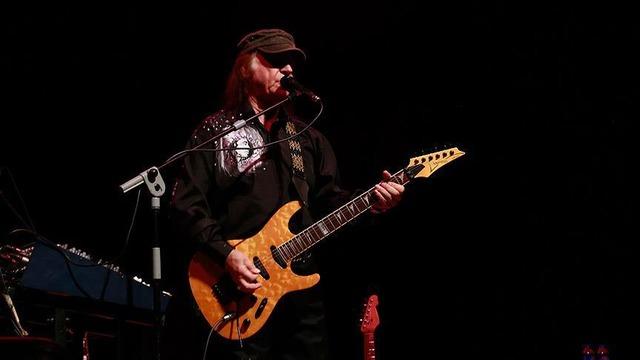 Son dakika: Anadolu rock müziğinin efsane ismi Erkin Koray hayatını kaybetti