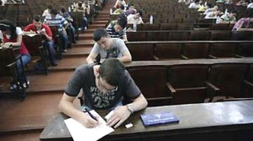 Rektörler kontenjan artışından rahatsız