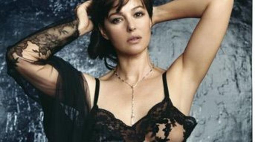 44 yaşında soyundu