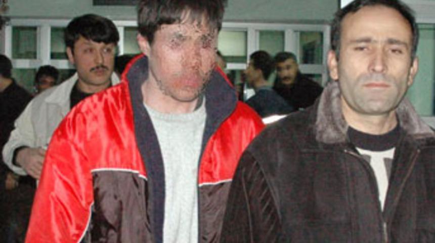 &Ccedil;ok para harcayan ağabeyi bı&ccedil;akladı