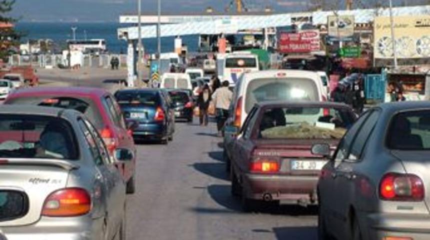 Tatilcilerin geri d&ouml;n&uuml;ş &ccedil;ilesi başladı